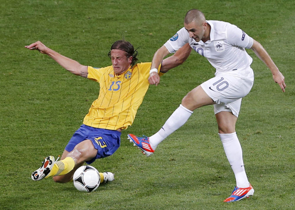 场的外线投 场的外线投